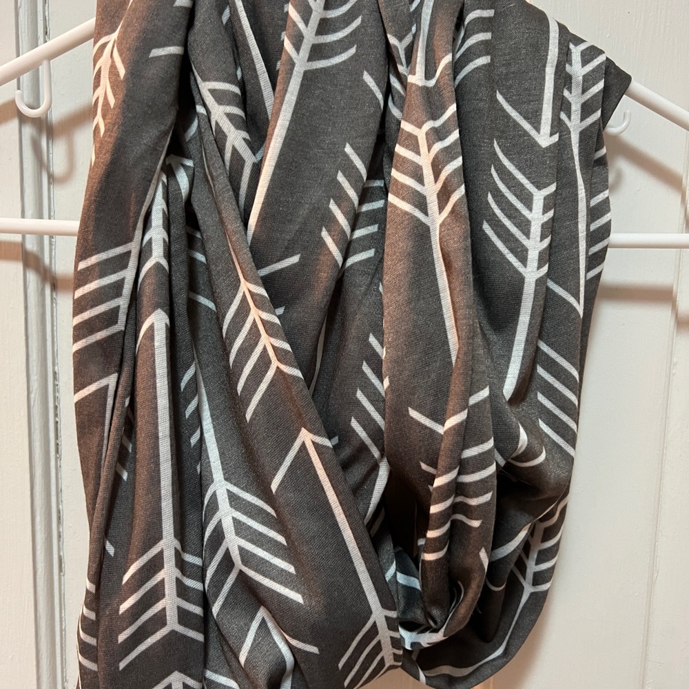 Infinity scarf